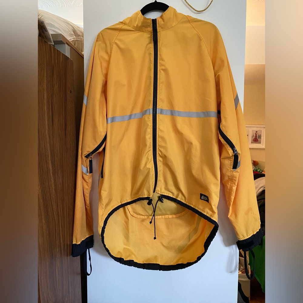 🧣Vintage Mountain Equipment Co op wind breaker